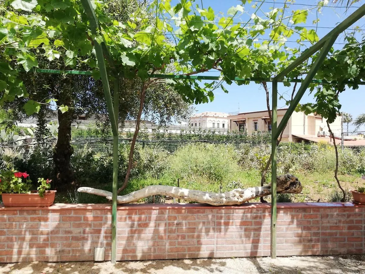 Fabiene Familyholidays Gelsonia Cefalu Italy