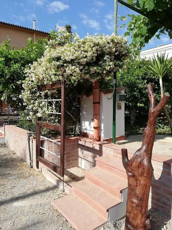 Fabiene Familyholidays Gelsonia Cefalu Apartment